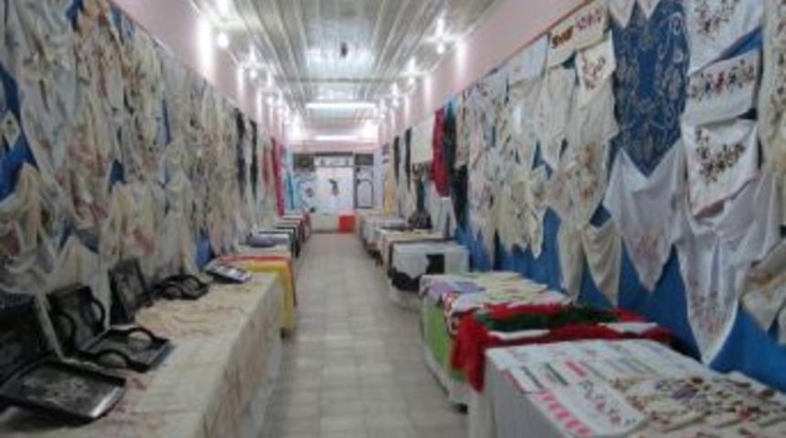 Eflani Halk Eğitim Merkezi Yıl Sonu Sergisi A&ccedil;tı