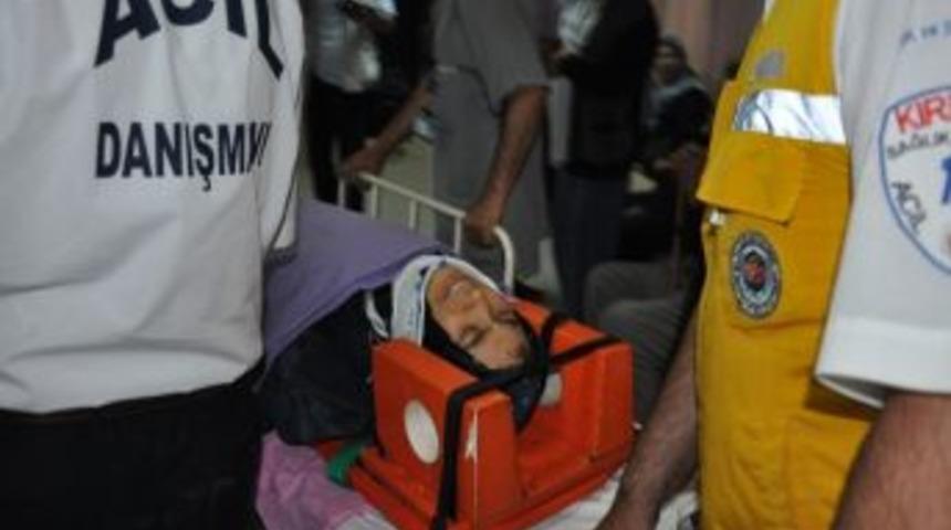 Geziden D&ouml;nen &Ouml;ğrenci Minib&uuml;s&uuml; Devrildi: 17 Yaralı