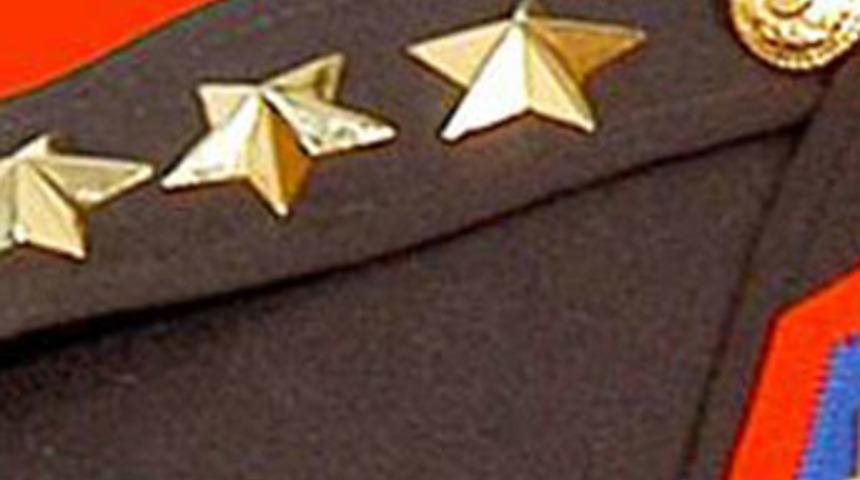 Emekli albay intihara kalkıştı