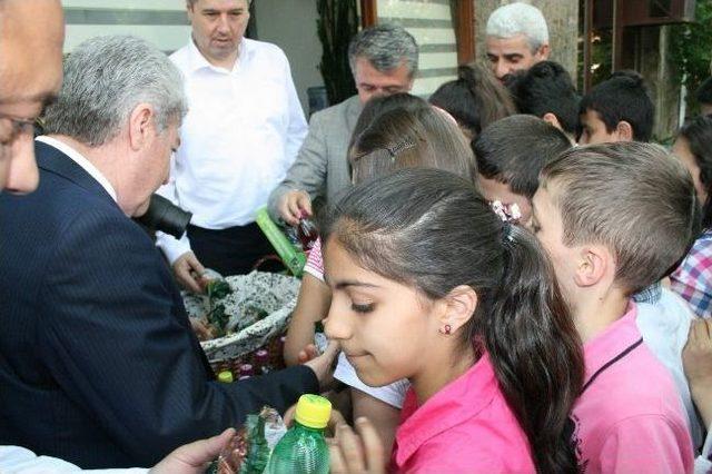 Öğrenciler Bursa’nın Tarihini Gezerek Görerek Öğreniyor