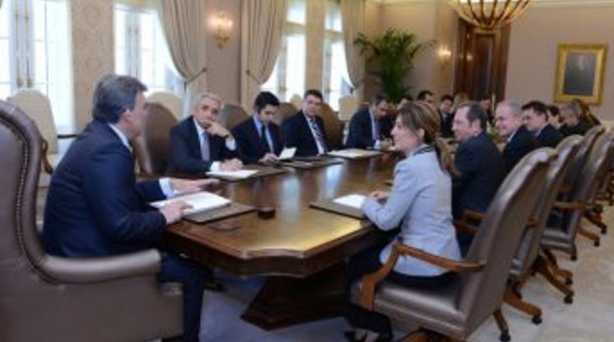 Cumhurbaşkanı G&uuml;l&rsquo;den Yabancı Yatırımcılara: T&uuml;rkiye'nin Geleceğine G&uuml;venin