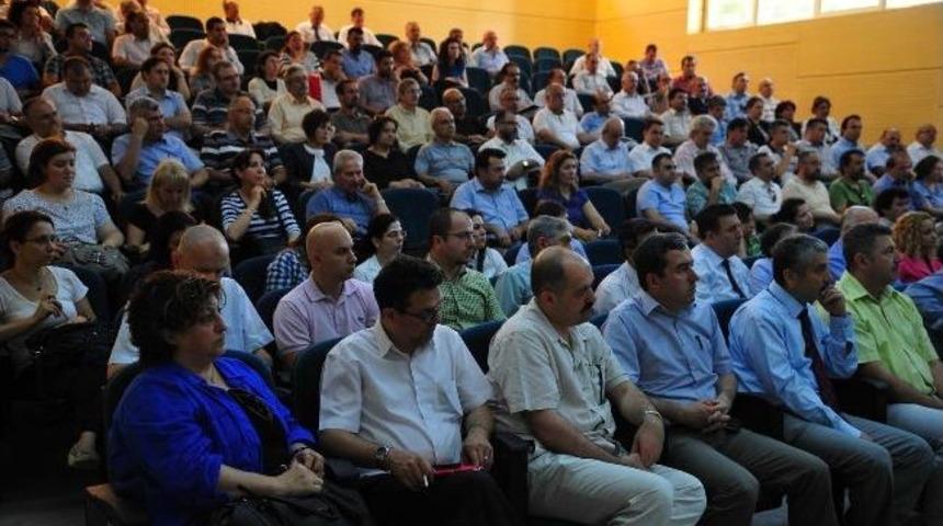 Sa&uuml; Rekt&ouml;r&uuml; Prof. Dr. Elmas Lisans Programı Y&ouml;neticileri İle Buluştu