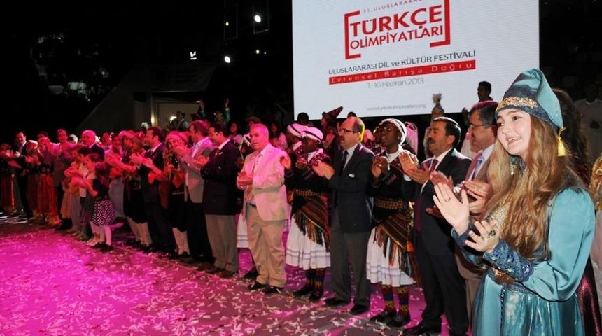 T&uuml;rk&ccedil;enin &Ccedil;ocukları Samsunlulara Unutulmaz Bir Gece Yaşattı