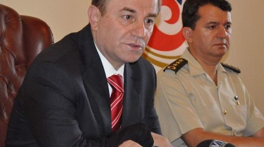 Yeni Antalya Valisi Sebahattin &Ouml;zt&uuml;rk G&ouml;reve Başladı