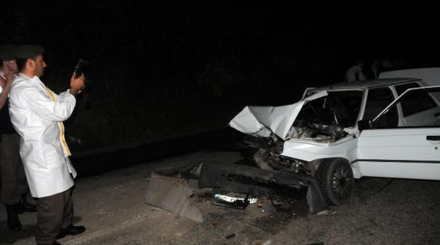 Otomobiliyle Tıra &Ccedil;arpan K&ouml;y Korucusu &Ouml;ld&uuml;