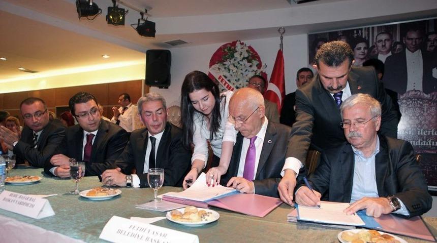 Yenimahalle Belediyesi&rsquo;nde Toplu S&ouml;zleşme Sevinci