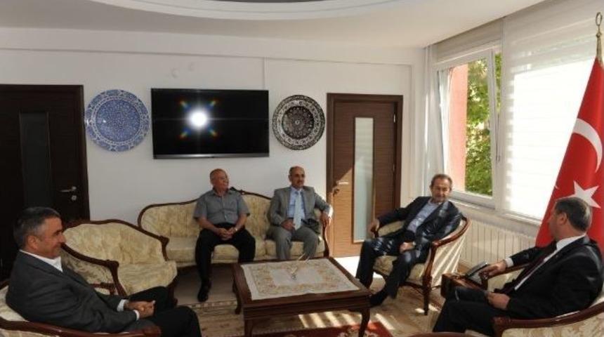 Milletvekili Aksoy, Vali'yi &Ccedil;inigaz'ın Sahibiyle Birlikte Ziyaret Etti