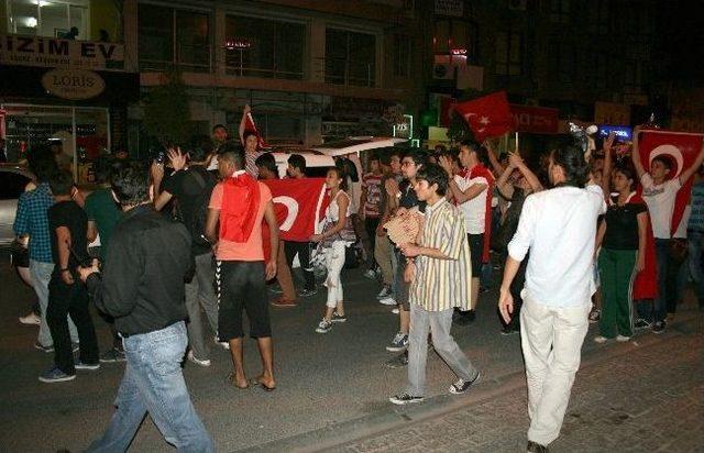 Denizli’de Eylemde Bomba Paniği