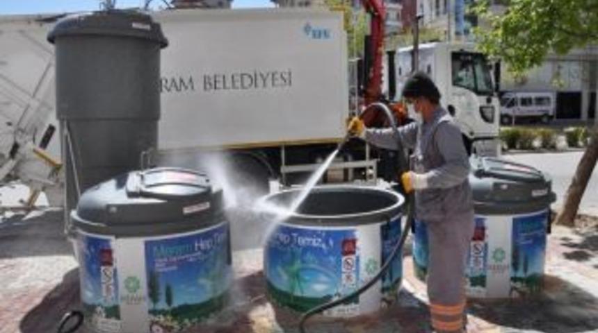 Meram&rsquo;a Yeni Sistem &Ccedil;&ouml;p Konteynerleri