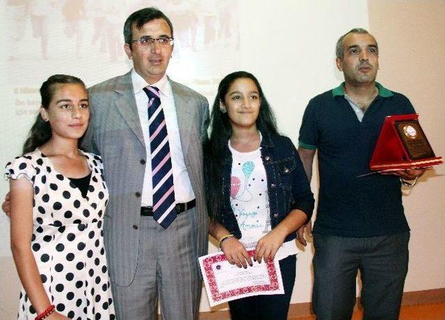 Dereceye Giren &Ouml;ğrenciler &Ouml;d&uuml;llendirildi 2