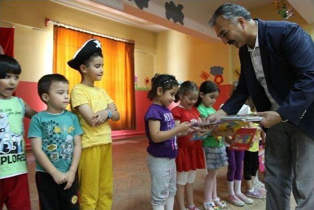 &Ouml;ğrenci Ve Veliler Birlikte Kitap Okudular 2