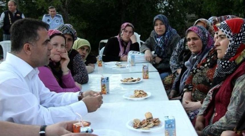 Başkan Aksoy, Mahalle Toplantılarını S&uuml;rd&uuml;r&uuml;yor
