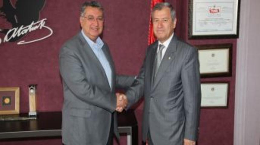 Atila Menevşe, ATO Başkanlık G&ouml;revini Ali Gizer&rsquo;den Devraldı