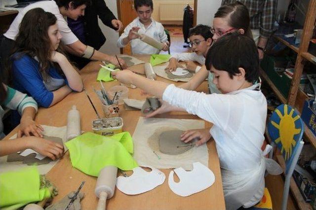 Karagözoğlu Ortaokulu Öğrencileri Çek’ten Döndü