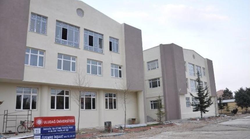 İneg&ouml;l İşletme Fak&uuml;ltesi'nde Yeni B&ouml;l&uuml;m Heyecanı