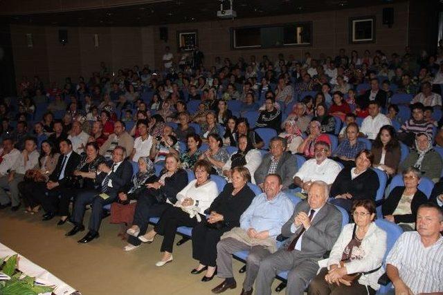 Çaycuma Belediyesi Türk Halk Müziği Topluluğu “türkü Dolu Anadolu” Konseri Yapıldı