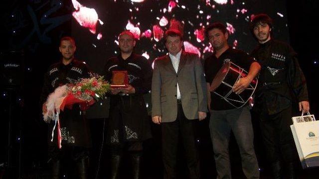 Korkuteli'nde Şair Dursun Ali Erzincanlı Konseri