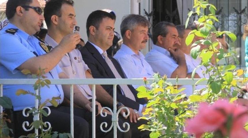 Saruhanlı Halk Eğitim Merkezi&rsquo;nin Yılsonu Sergisi A&ccedil;ıldı