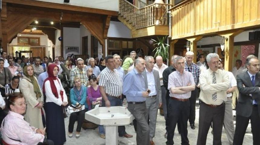 İneg&ouml;l &Ccedil;evre Derneği'nden H&uuml;sn&uuml; Hat Sergisi