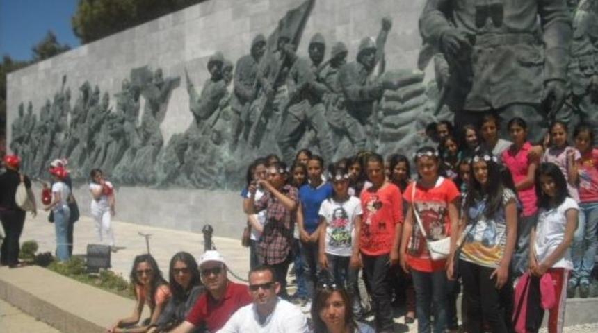 &Ccedil;i&ccedil;ekdağılı &Ouml;ğrenciler &Ccedil;anakkale'yi Gezdi