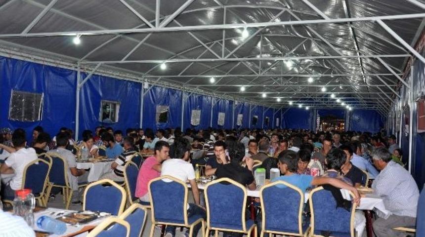 Halil İbrahim Sofrası, Hayırseverleri Bekliyor