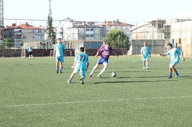 Antren&ouml;rler Yeşil Sahada H&uuml;nerlerini Sergiledi 2