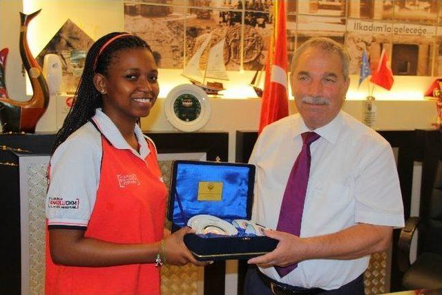 Yabancı &Ouml;ğrenciler İlkadım Belediyesi ni Ziyaret Etti 2