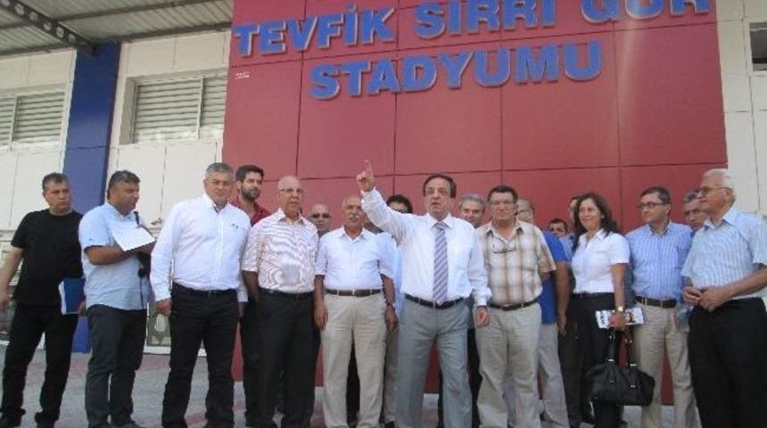 Tevfik Sırrı G&uuml;r Stadyumu'nun Toki'ye Devredilmesi