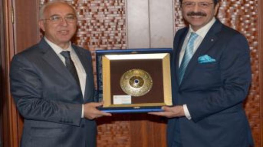 Rifat Hisarcıklıoğlu: Kayseri, T&uuml;rkiye&rsquo;de &Ccedil;ok &Ouml;zel Bir Yere Sahip