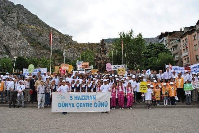 Amasya&rsquo;da &Ccedil;evreci Kurumlara Plaket 3