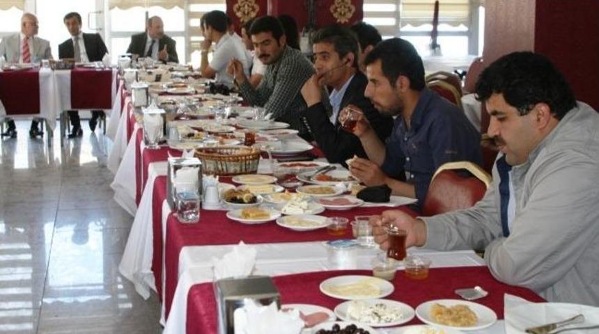 Van&rsquo;da 11. T&uuml;rk&ccedil;e Olimpiyatları Ş&ouml;leni