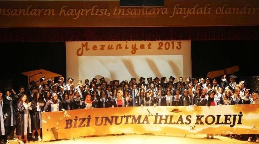 İhlas Koleji Yılın İlk Mezunlarını Verdi