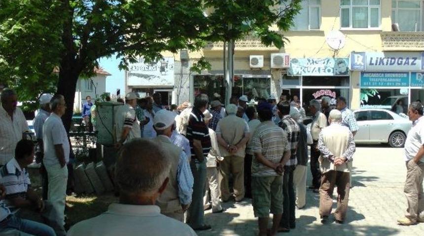 Zabıta Ekipleri Seyyar Satıcılara G&ouml;z A&ccedil;tırmıyor