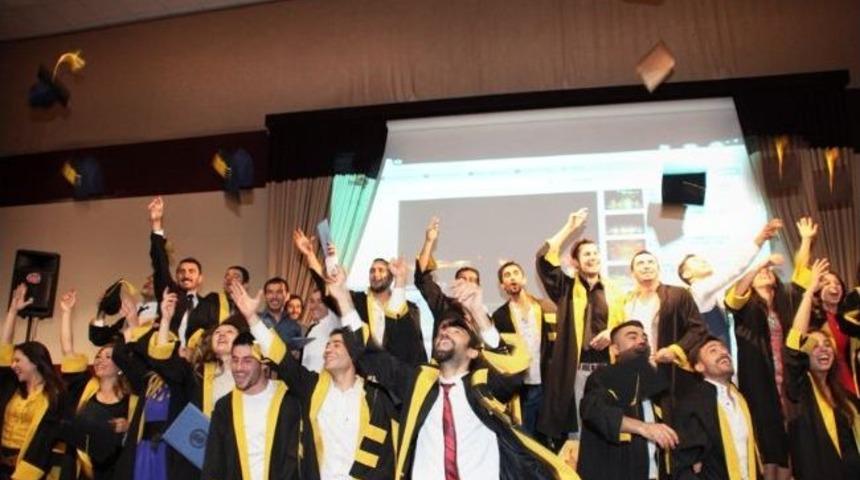 Km&uuml; Besyo&rsquo;da Mezuniyet Coşkusu