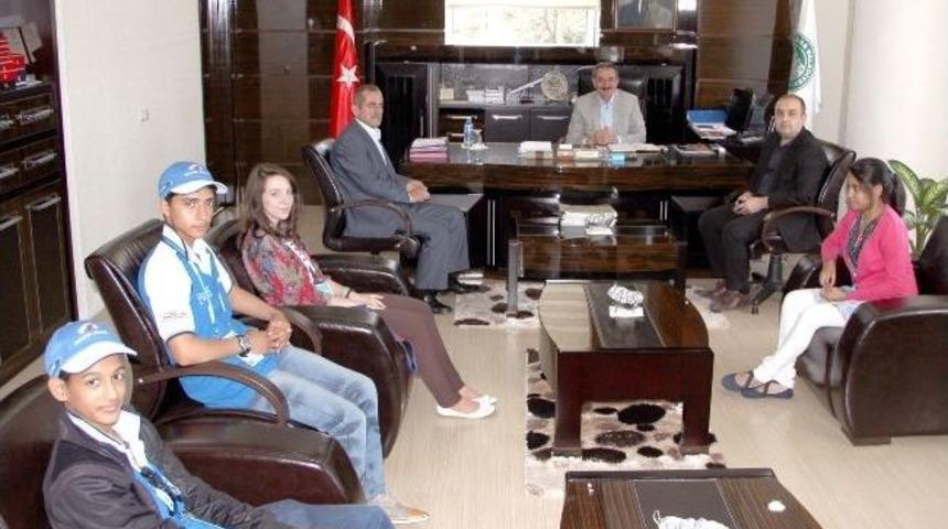 &Ouml;ğrencilerden Başkan D&uuml;ndar&rsquo;a Ziyaret