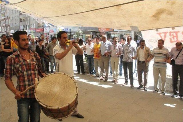 Kesk Üyeleri Greve Devam Ediyor