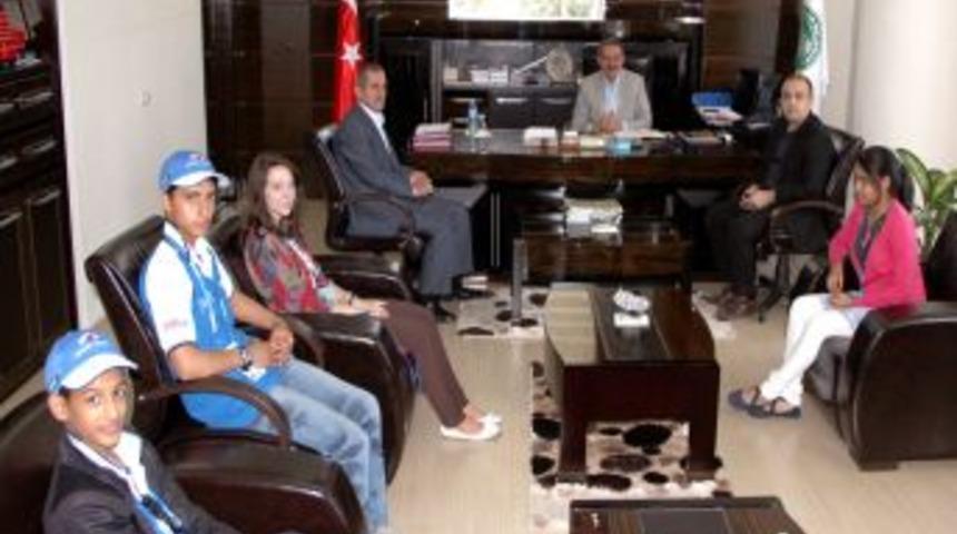 T&uuml;rk&ccedil;enin &Ccedil;ocukları &Ccedil;arşamba Il&ccedil;esinde Veda Ziyaretinde Bulundu