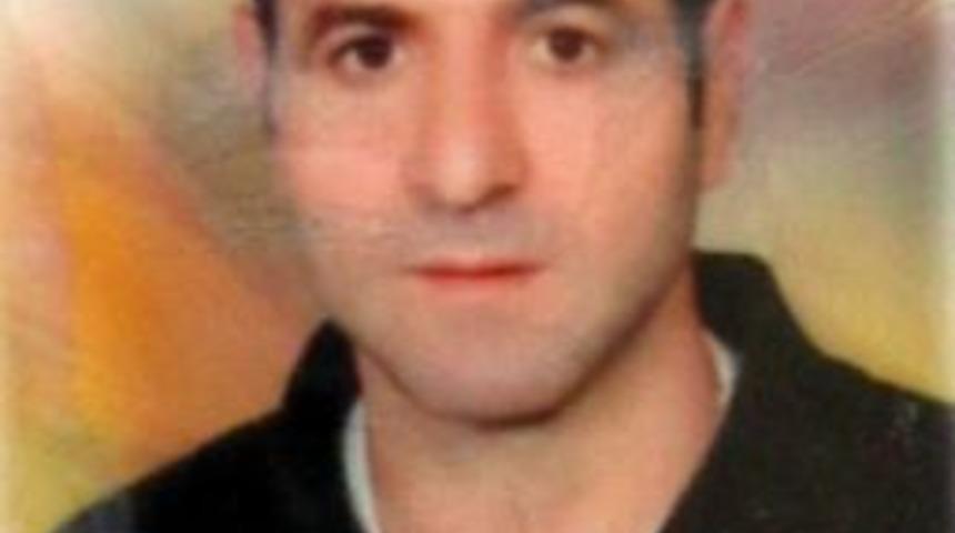 Orta Ref&uuml;jde Beklerken TIR'ın &Ccedil;arptığı Yaya &Ouml;ld&uuml;