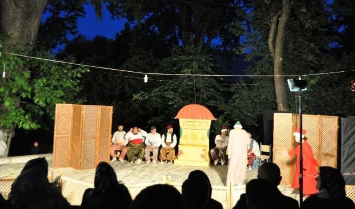 K&ouml;ylerde Tiyatro Şenliği Başladı