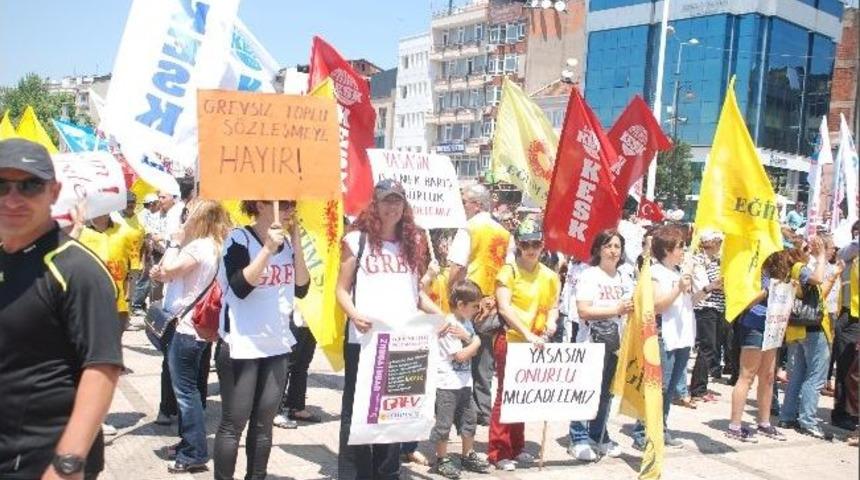 Kesk Eyleminde Polisle Eylemciler Arasında Pankart Gerginliği