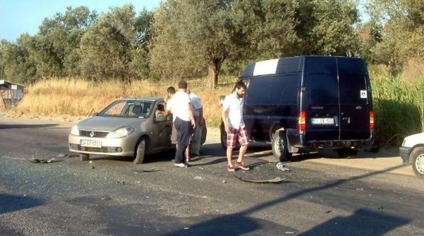 Burhaniye’de Trafik Kazası: 1 Yaralı