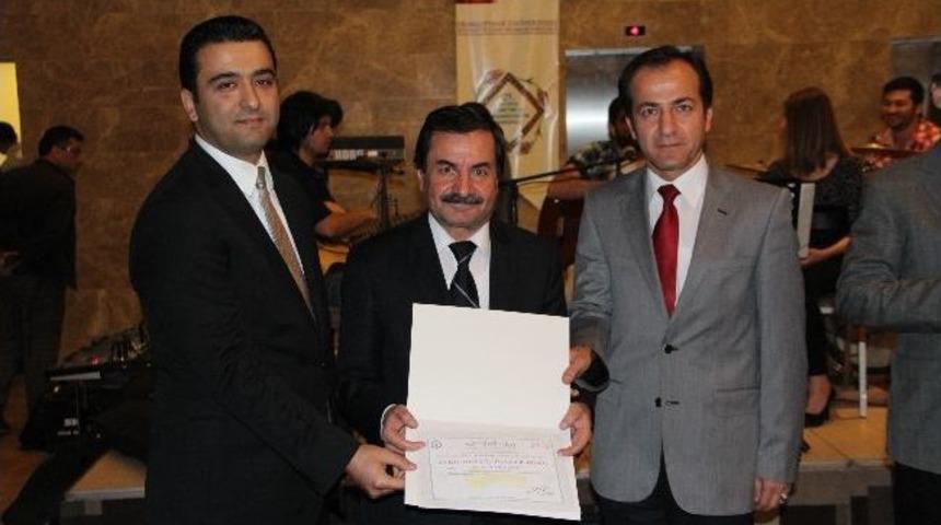 'nuhan Sosyal Bildiri &Ouml;d&uuml;lleri' Sahiplerini Buldu