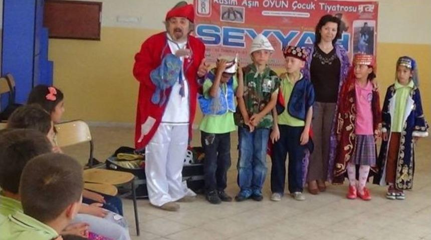 Seyyah Adlı G&ouml;steri Sahnelendi