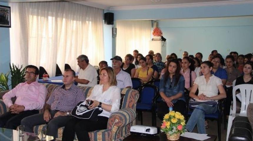 Ak Parti&rsquo;nin Siyaset Akademisi Devam Ediyor