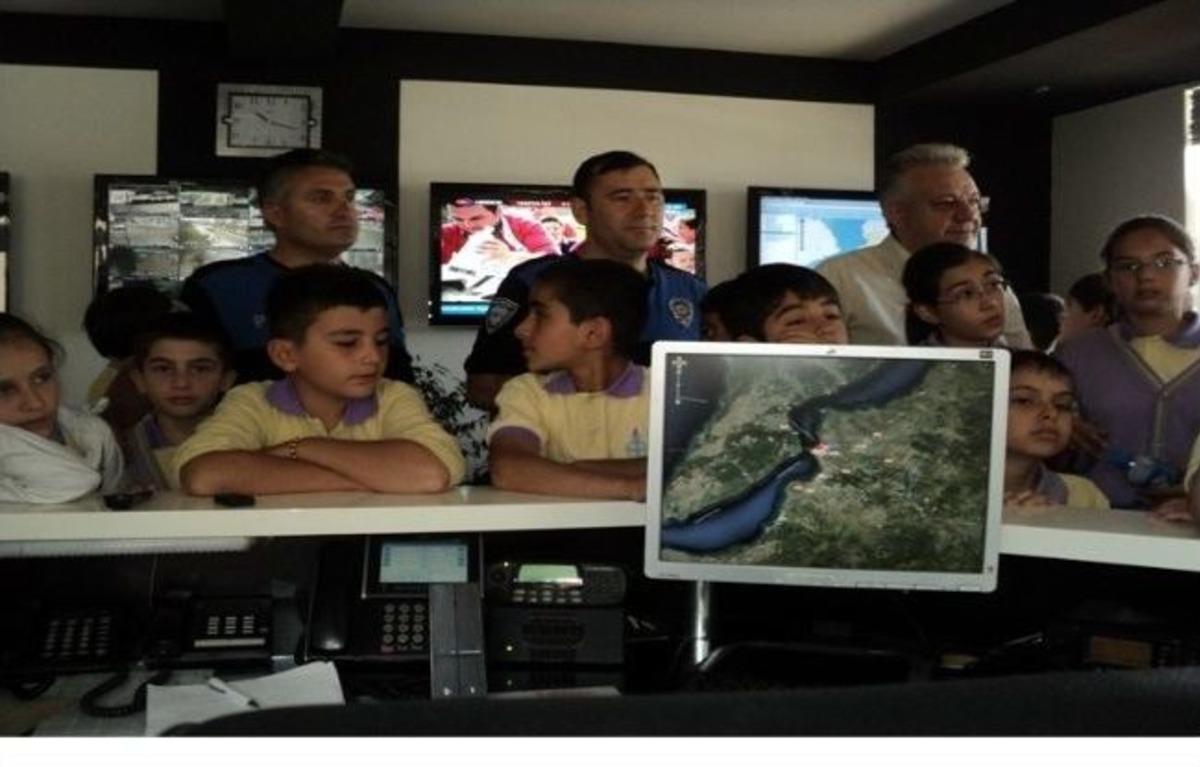 Miniklerden Emniyete Ziyaret