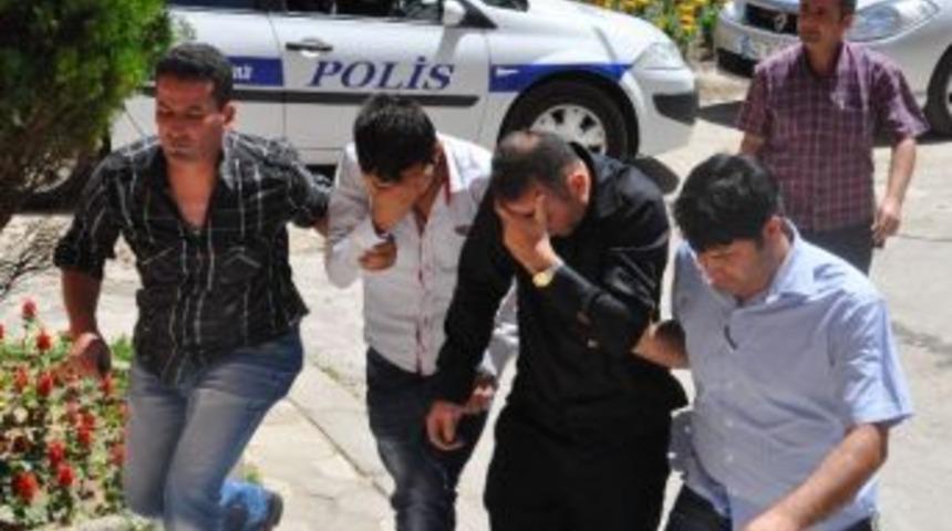 R&ouml;mork Hırsızları Yakalandı