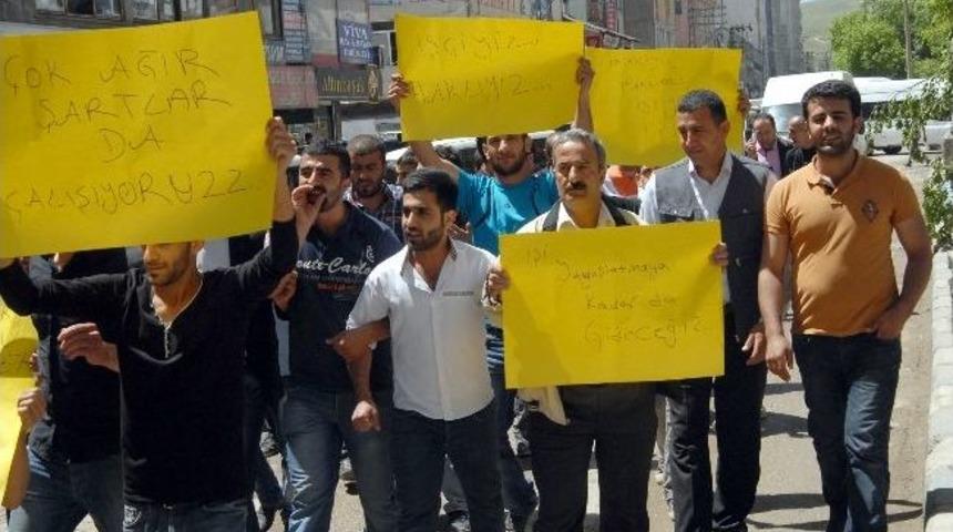 Y&uuml;ksekovalı Fırın İş&ccedil;ileri Eylemde