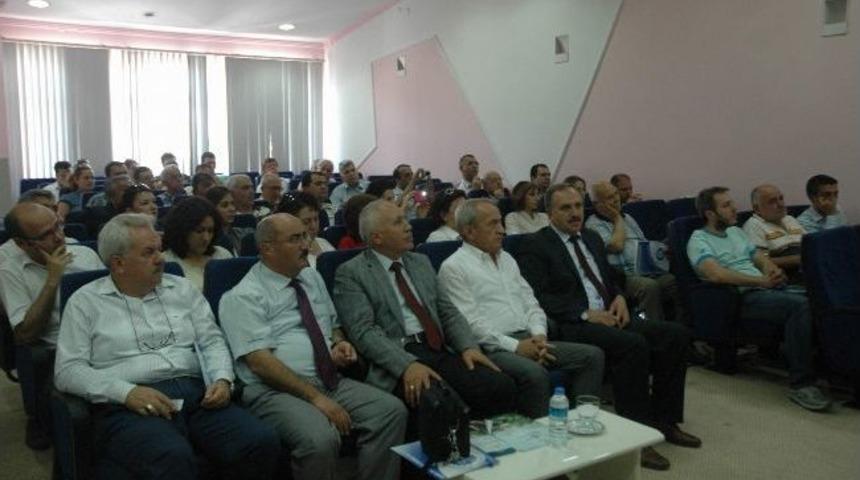 Manisa'da "sanayi Ve &Ccedil;evre" Paneli