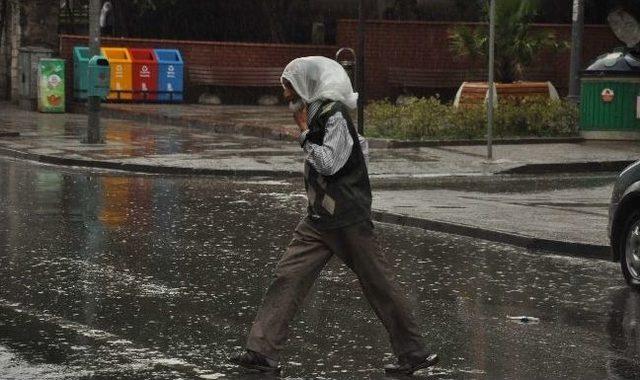 Balıkesir&rsquo;de Sağanak Yağış 2