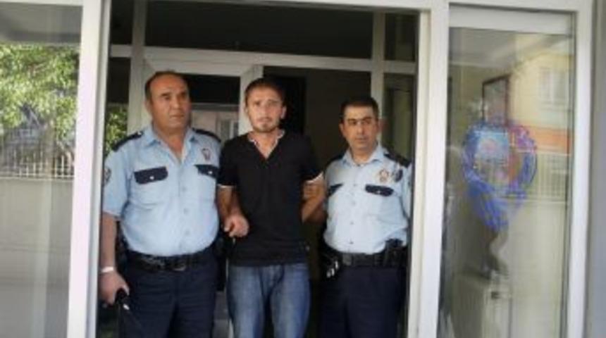 Bir Parmak Izinde &Uuml;&ccedil; Farklı Kişiye Ait Isim &Ccedil;ıktı